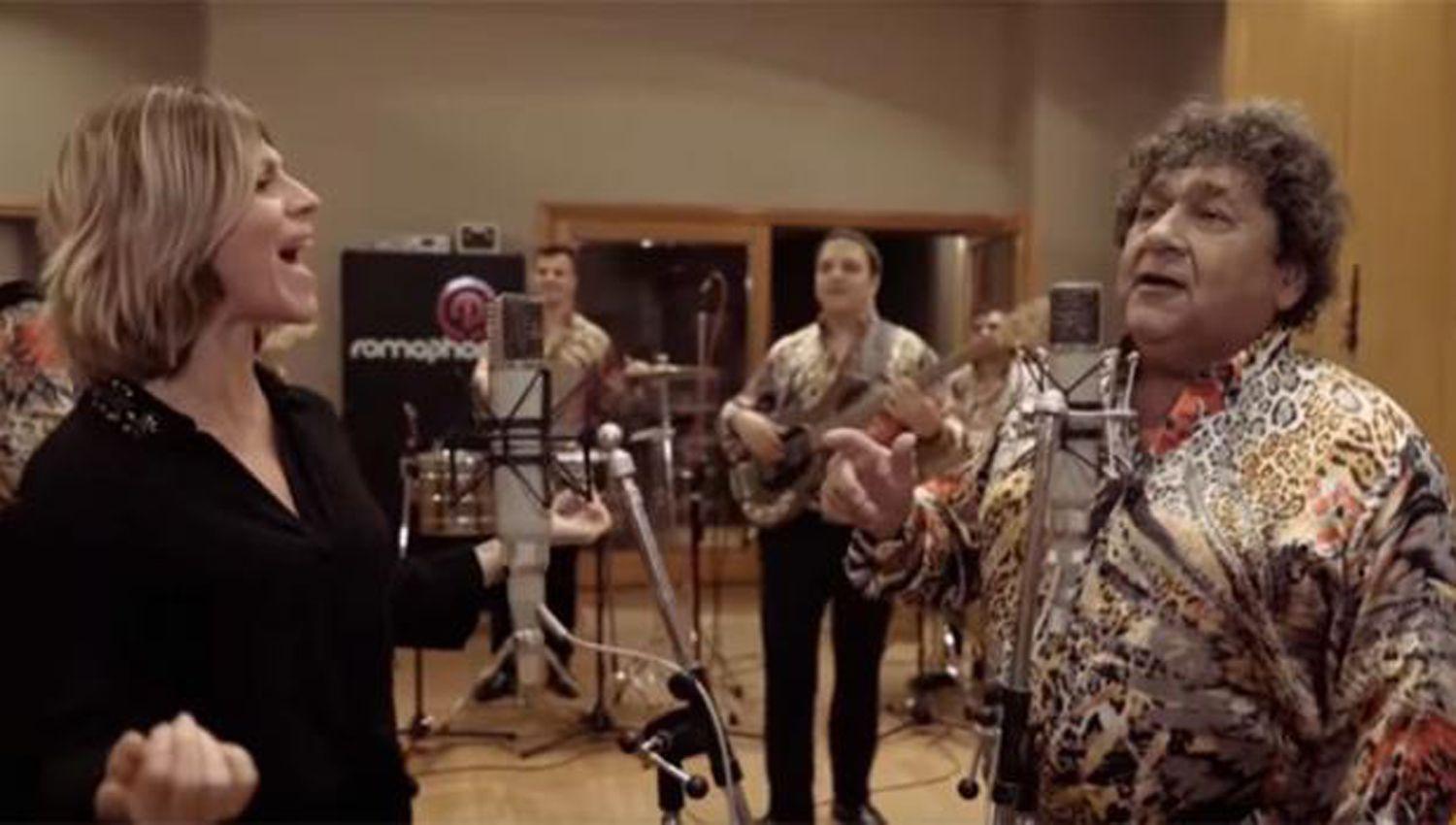 Marcela Morelo le hace frente a la pandemia cantando con Los Palmeras ldquoLa vida es un carnavalrdquo