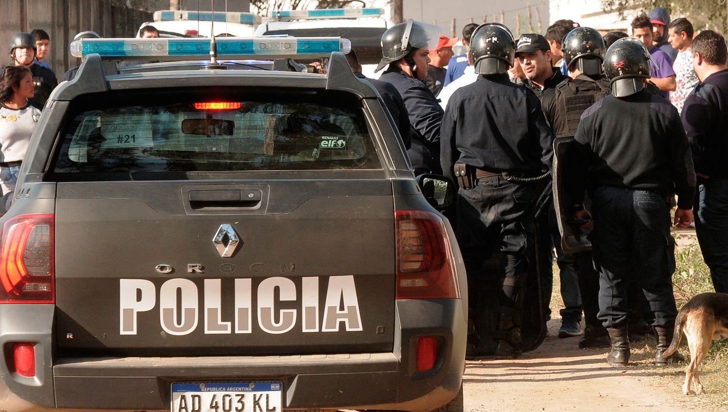 Antropoacutelogos identificariacutean el cuerpo asesinado y quemado en Pampa de los Guanacos