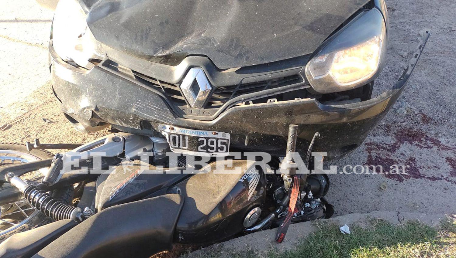 Antildeatuya- Dos heridos por choque entre una moto y un auto