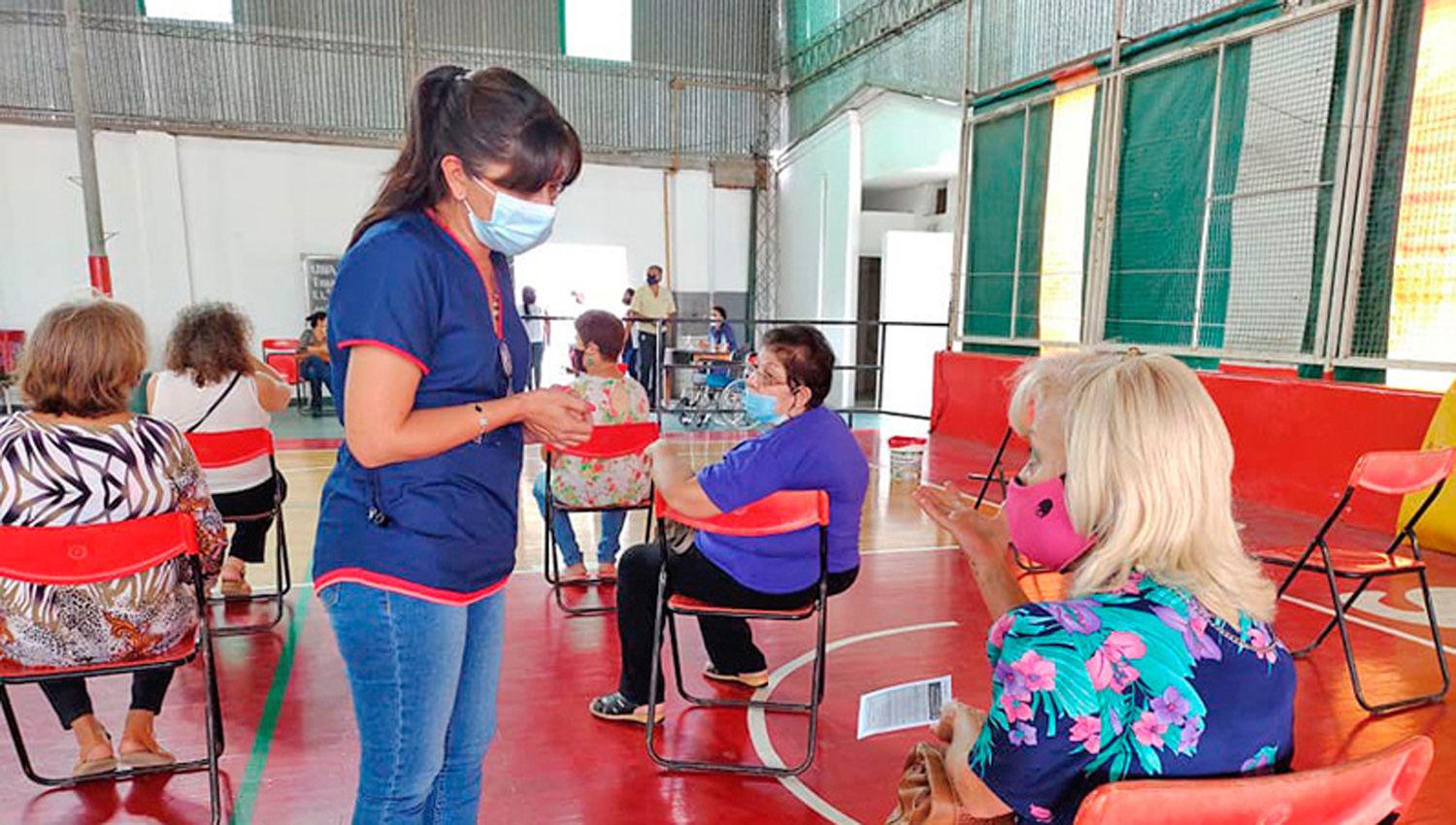 Los mayores de 70 años de Añatuya recibir�n la primera dosis de la vacuna contra el Covid