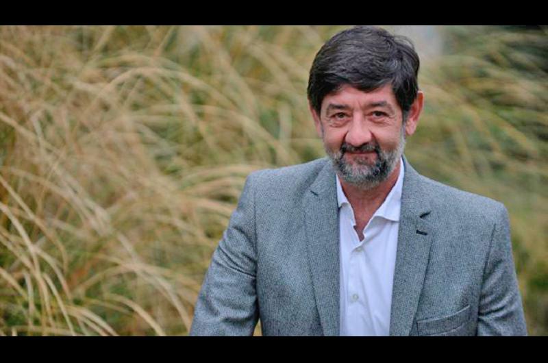 Expulsan de la Sociedad Rural al empresario acusado del ldquorobordquo de maacutes de 3500 cabezas de ganado de campos en Santiago