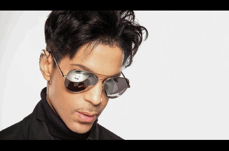 Lanzan nuevo aacutelbum de Prince