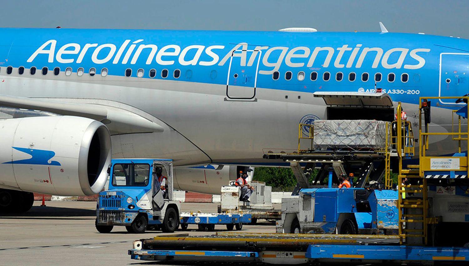 Aeroliacuteneas Argentinas traslada 14 vuelos de Aeroparque a Ezeiza entre ellos el de Santiago del Estero por personal con coronavirus