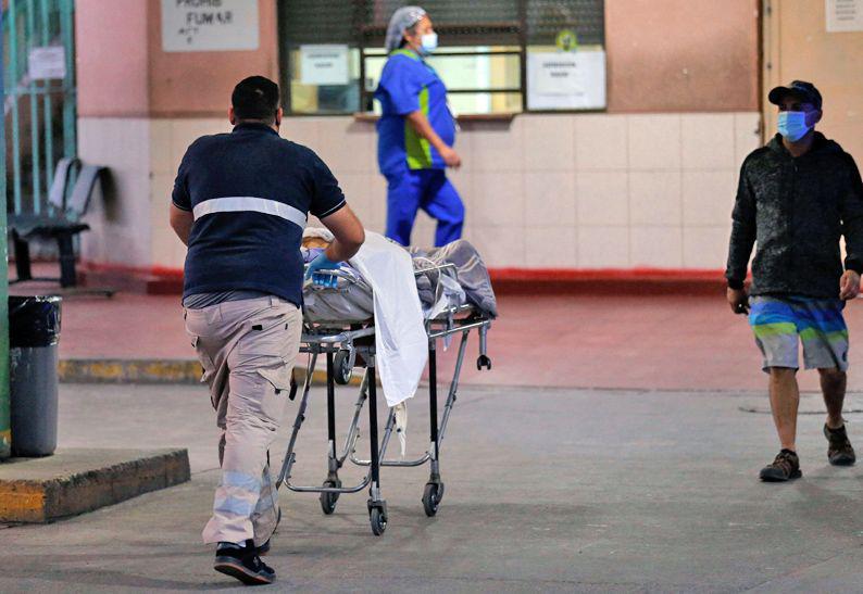 El sistema hospitalario chileno en su peor momento de la pandemia