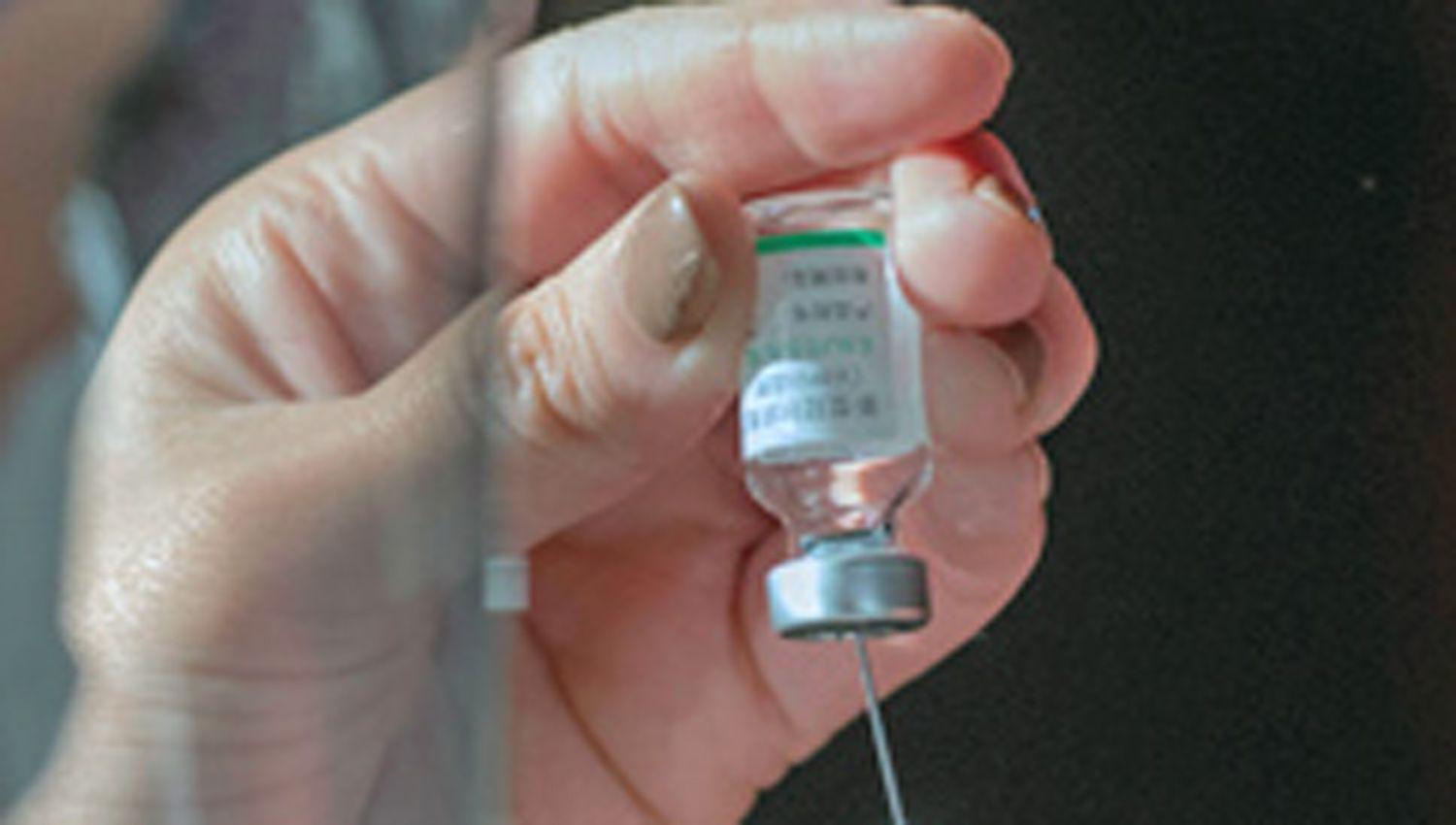Maacutes restricciones y frenan uso de algunas vacunas
