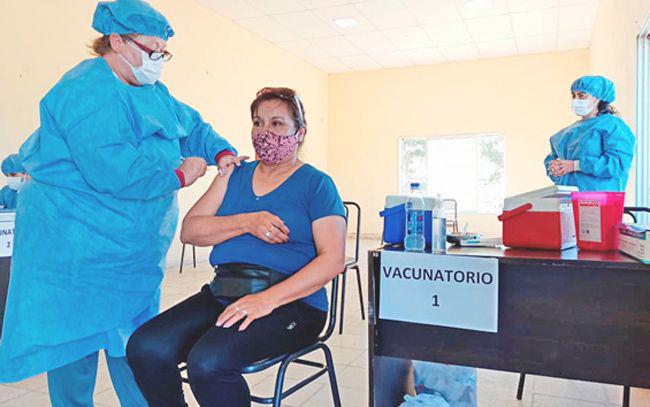 Fueron vacunados  830 adultos mayores de 60 antildeos en Campo Gallo