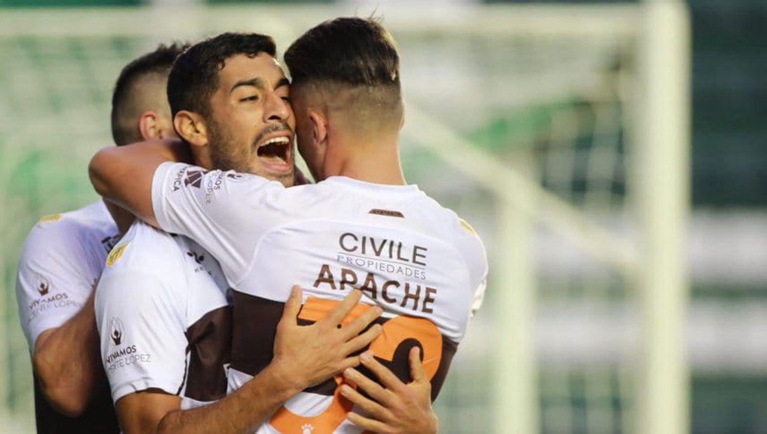 Platense sorprendioacute a Banfield y le ganoacute 1-0 en el Florencio Sola