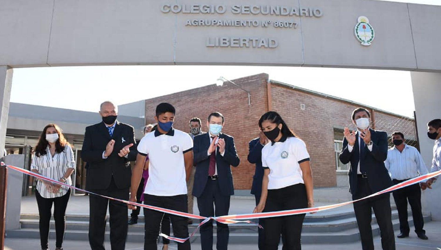 Imaacutegenes Zamora dejoacute inaugurado un nuevo Colegio Secundario en la localidad de Libertad