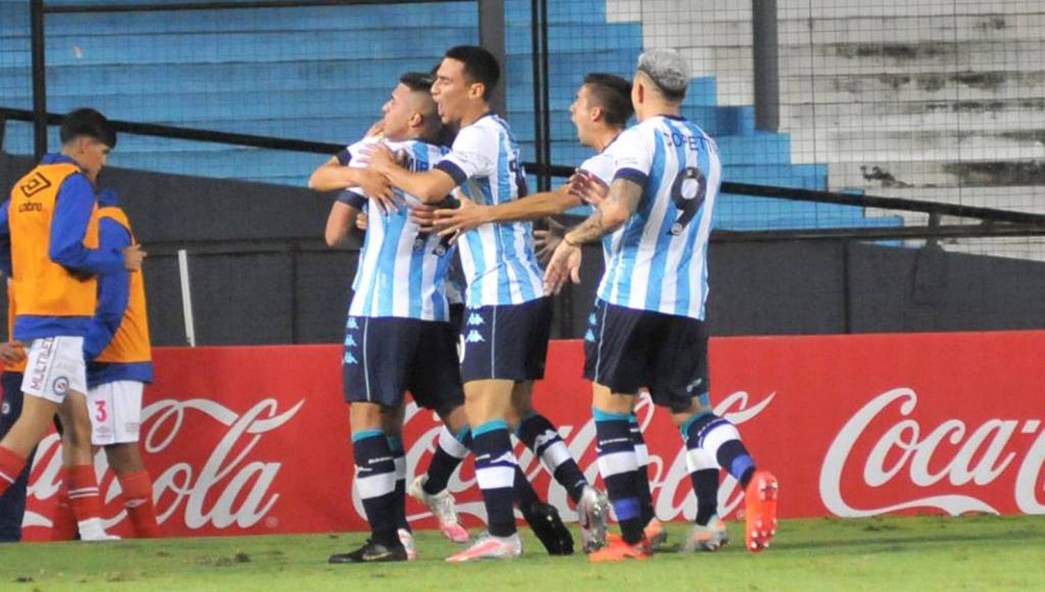 Copa Libertadores- Racing igualoacute con Rentistas