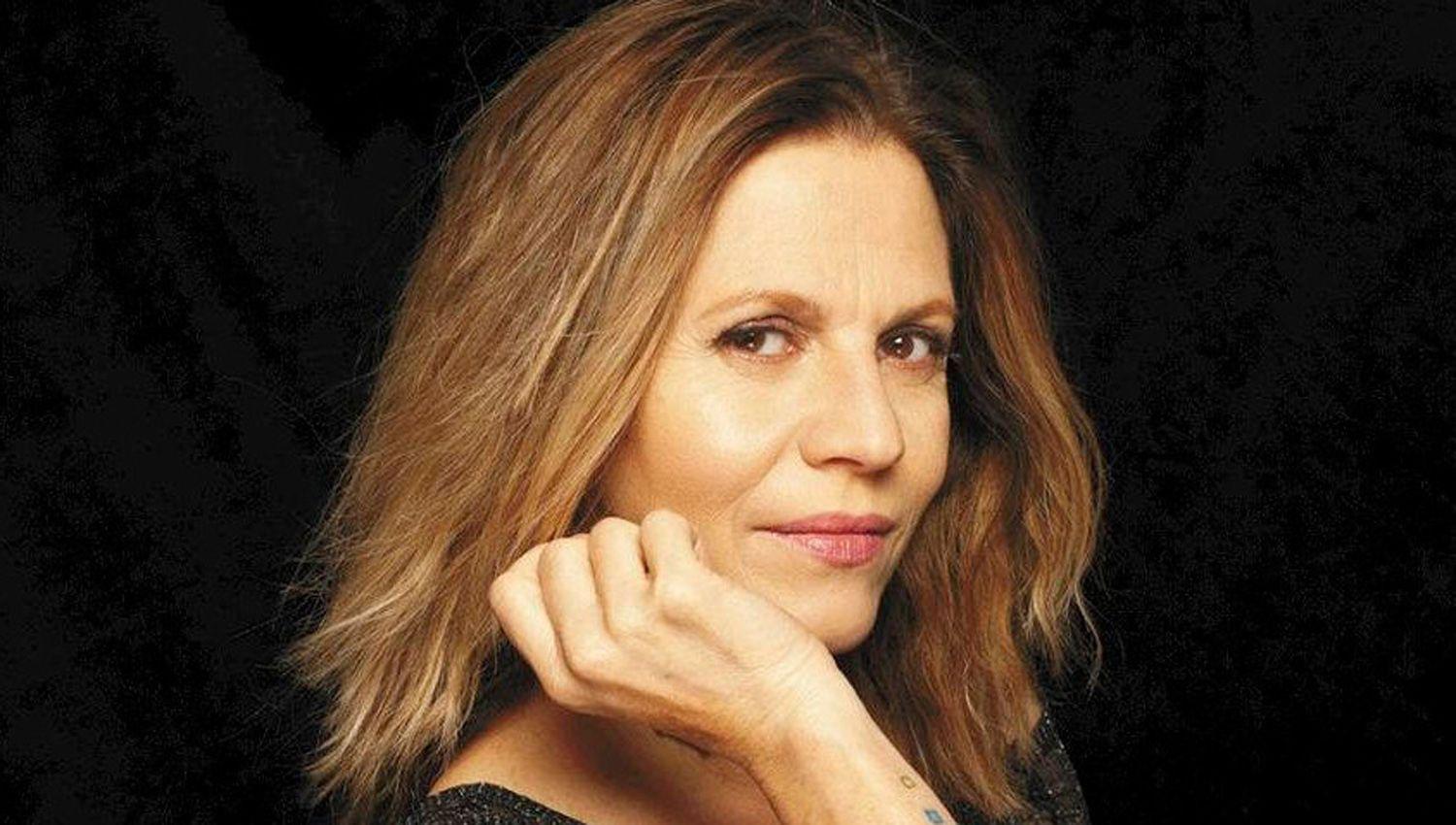 Marcela Morelo- La vida es un carnaval es un himno a la vida una bella cancioacuten