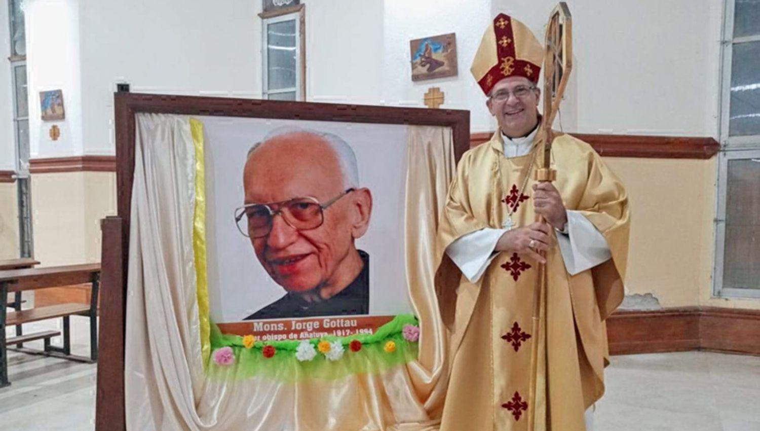 A 27 antildeos de la muerte de Mons Jorge Gottau se celebroacute una misa