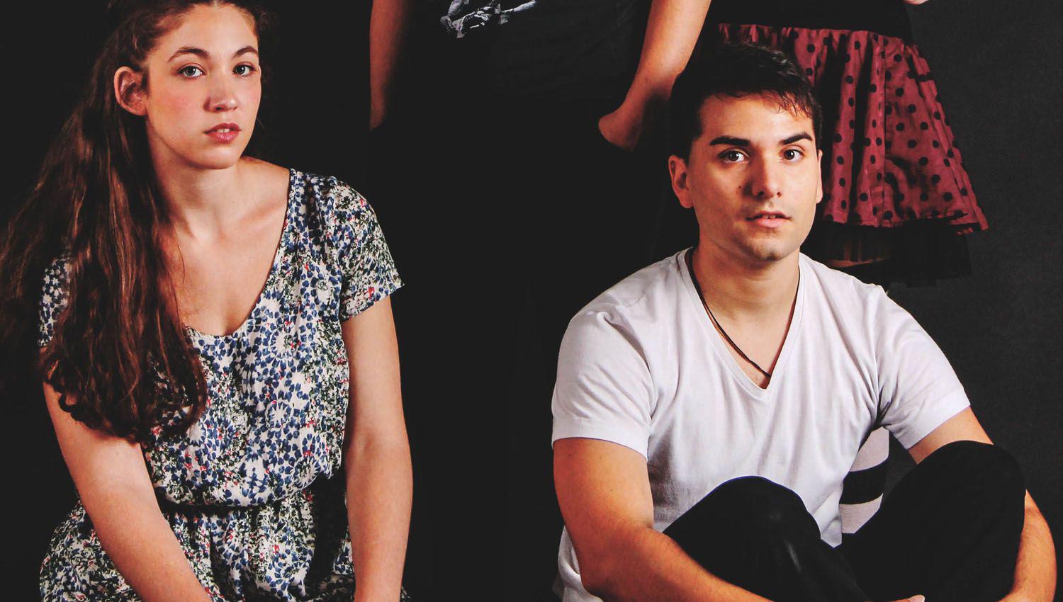 Macarena Mochoacuten y Ruth Tantera hablaron de ldquoEn Giro Virtualrdquo obra de teatro audiovisual sobre ciberbullying que invita a la sociedad al debate