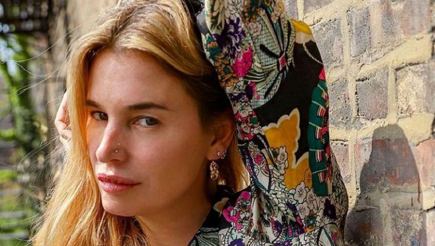 Dolores Barreiro y una foto con otra mujer que desconcertoacute a todos