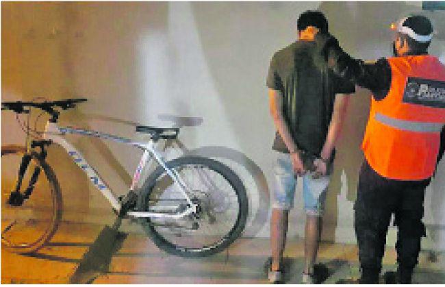 Sustrajo bicicleta valuada en maacutes de 50000 pesos y la policiacutea lo descubrioacute