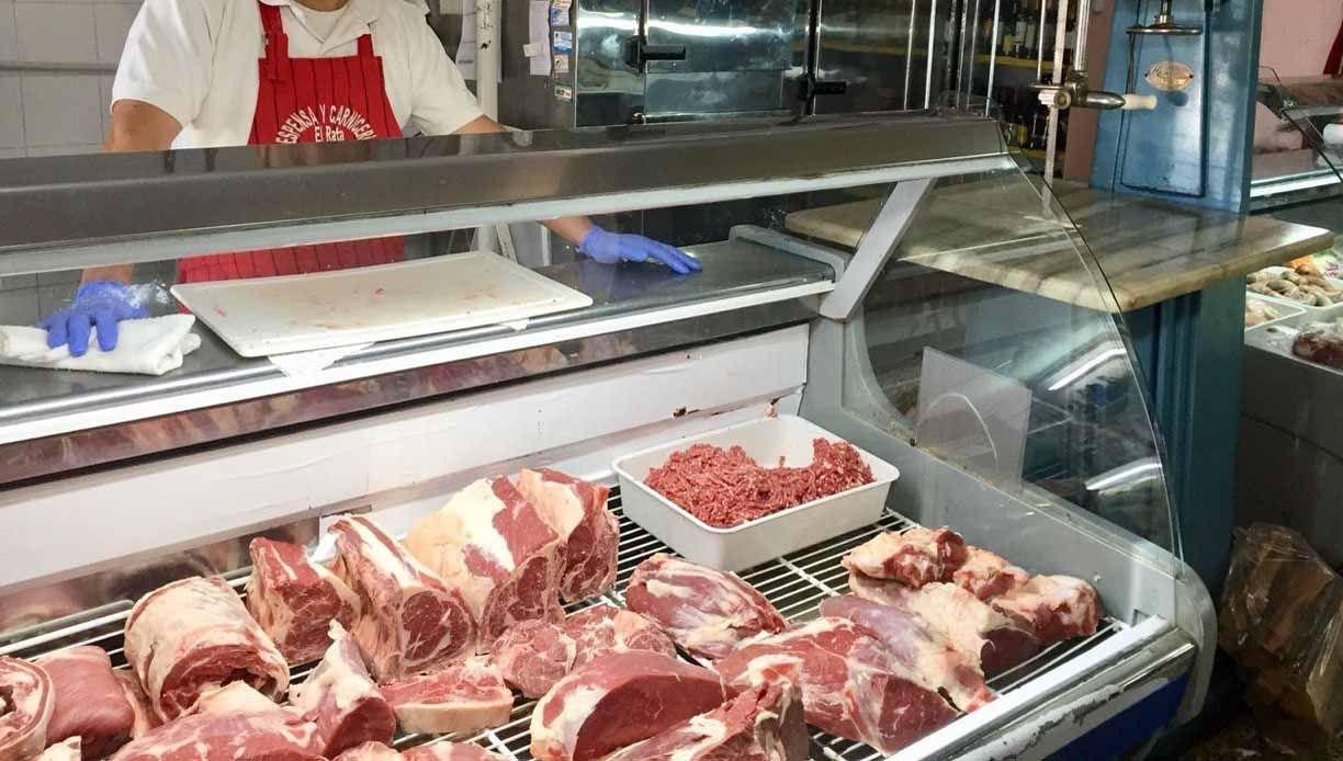 Anuncian un acuerdo para la venta de 11 cortes de carnes a precios accesibles