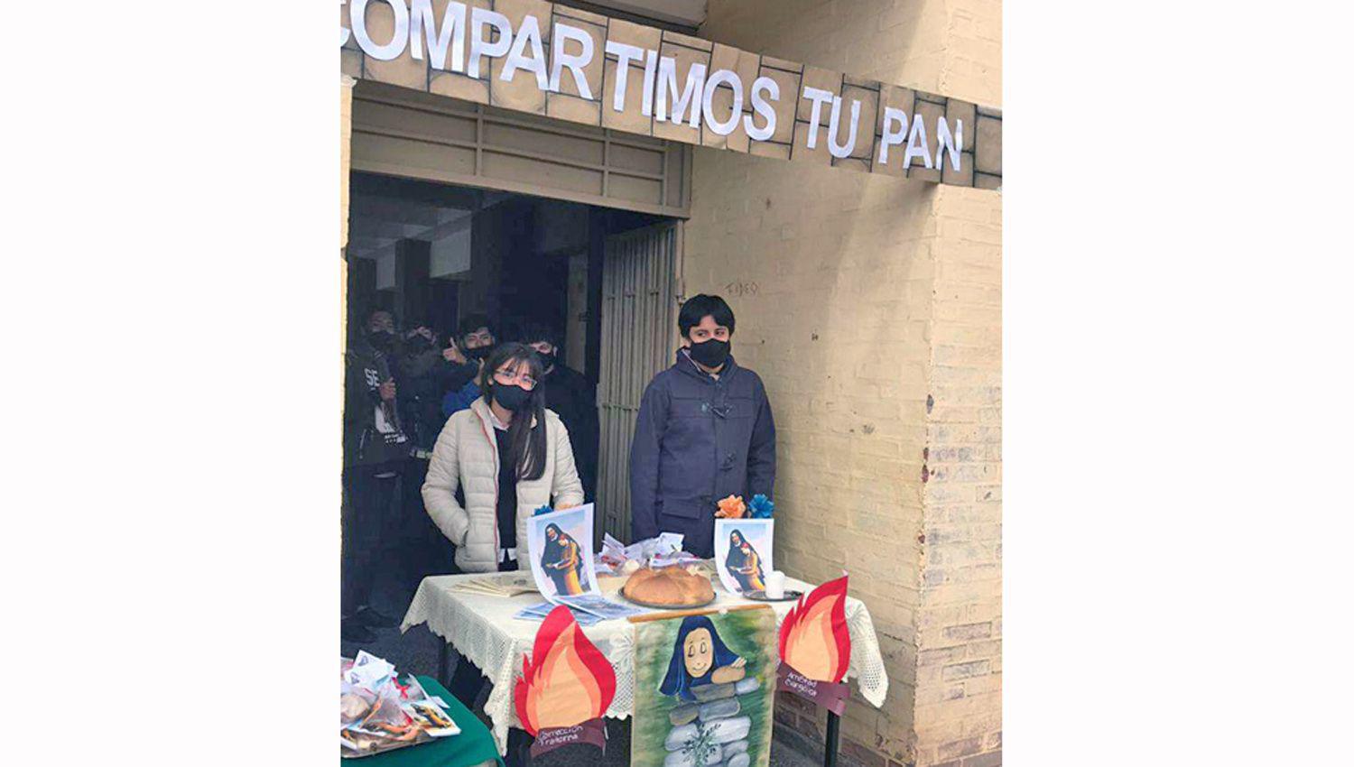 Recaudaron donaciones de alimentos para Los Lagos