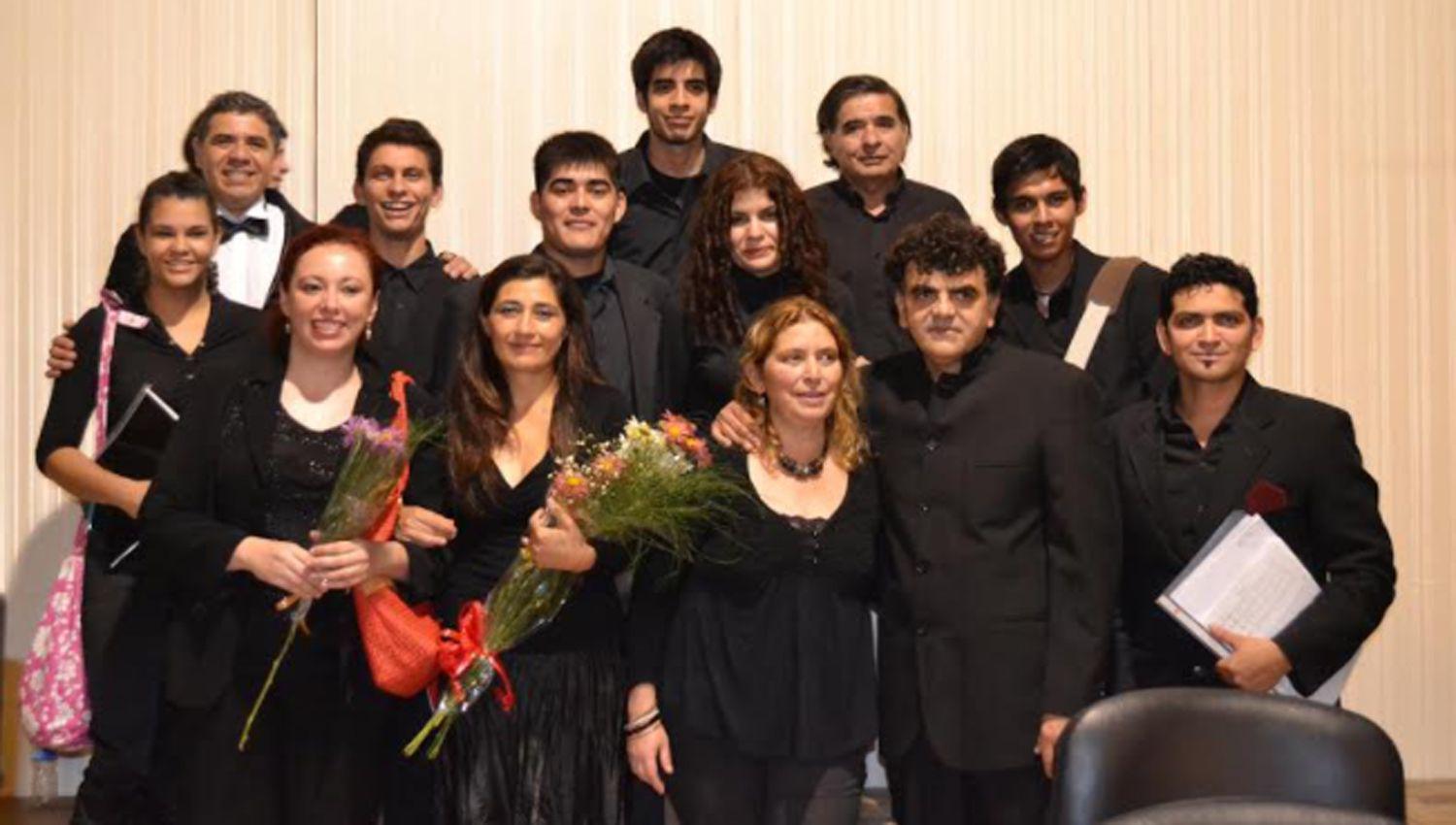 Sergio Fabiaacuten Juaacuterez concertista santiaguentildeo fue distinguido como Director Honorario del Comiteacute Internacional de Muacutesica K-Classic