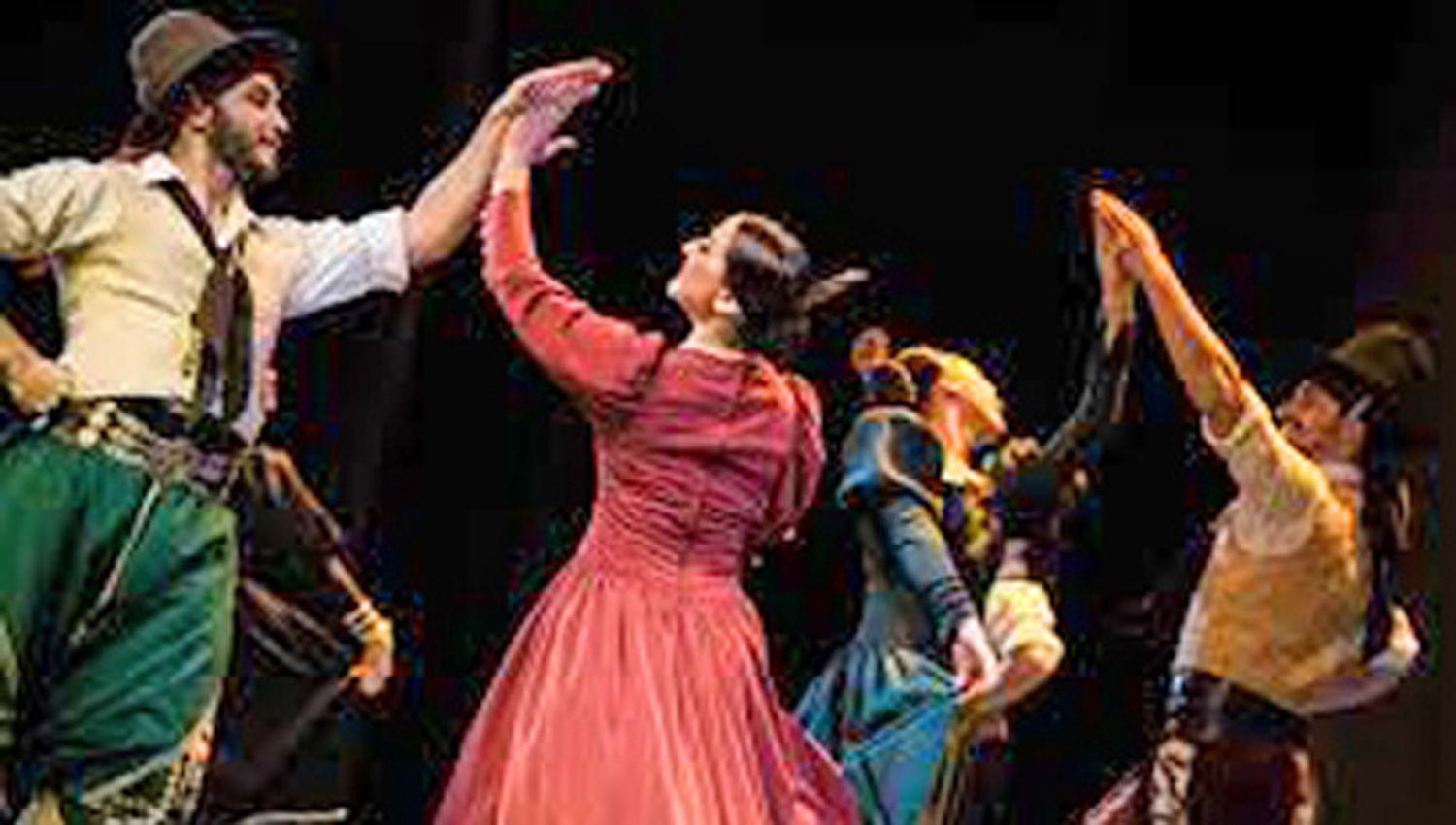 Ofrecen becas para capacitar a bailarines de todo el paiacutes