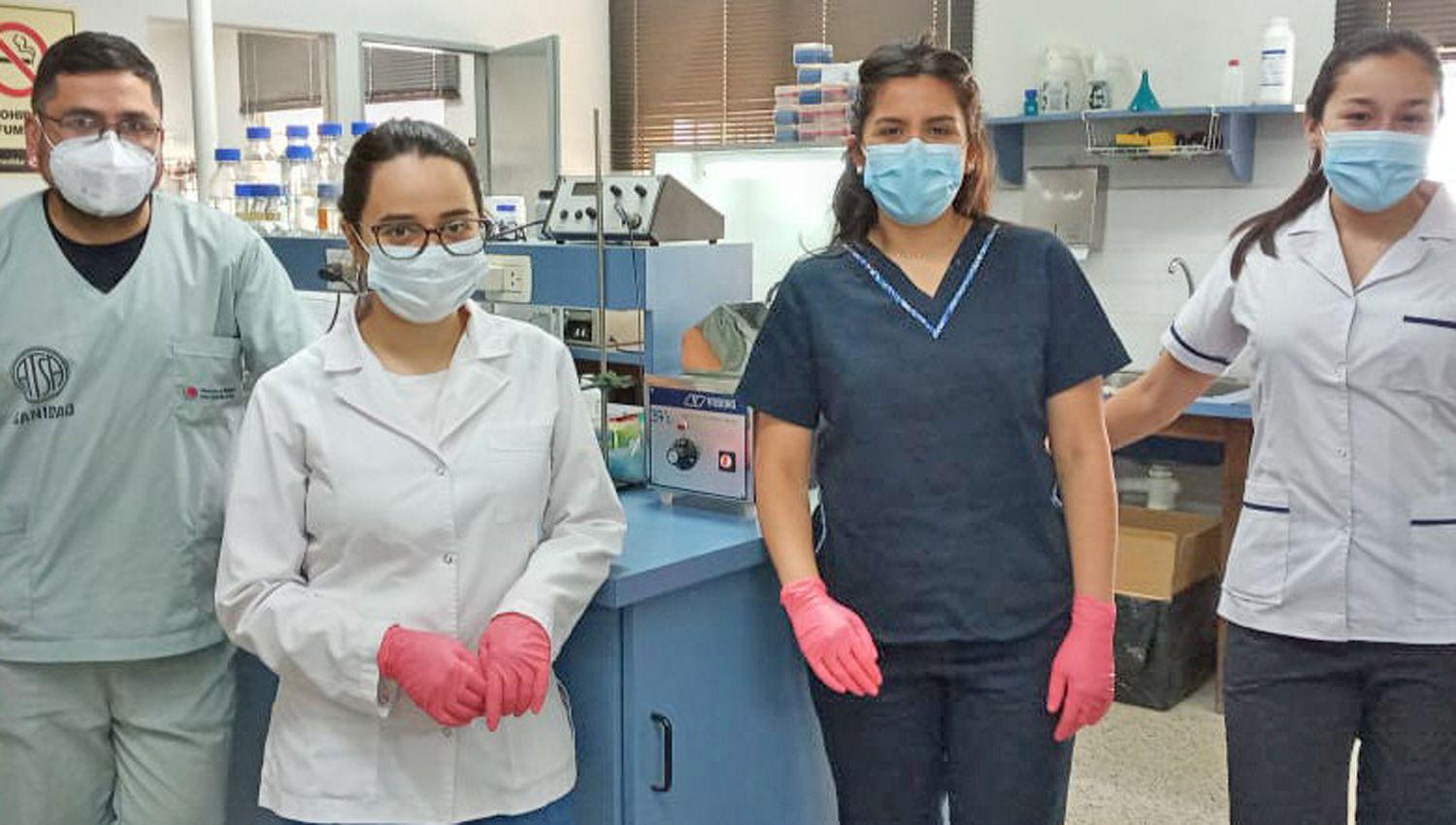 En este tiempo en el laboratorio se trabaja mayormente con los tests de detección de coronavirus