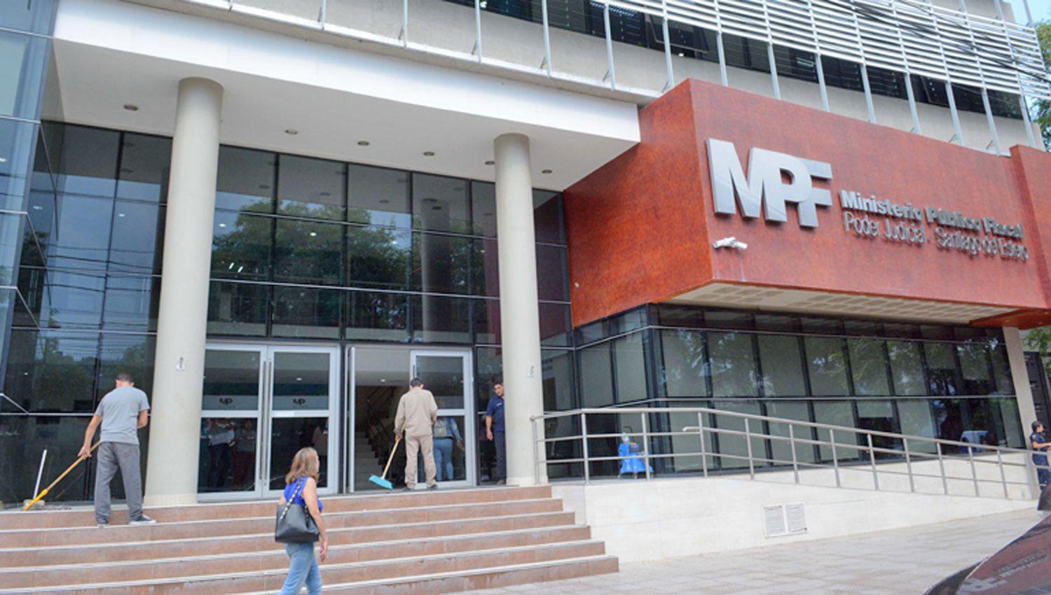 Pediatra habriacutea sido defraudada en 700000 con un ldquopreacutestamordquo