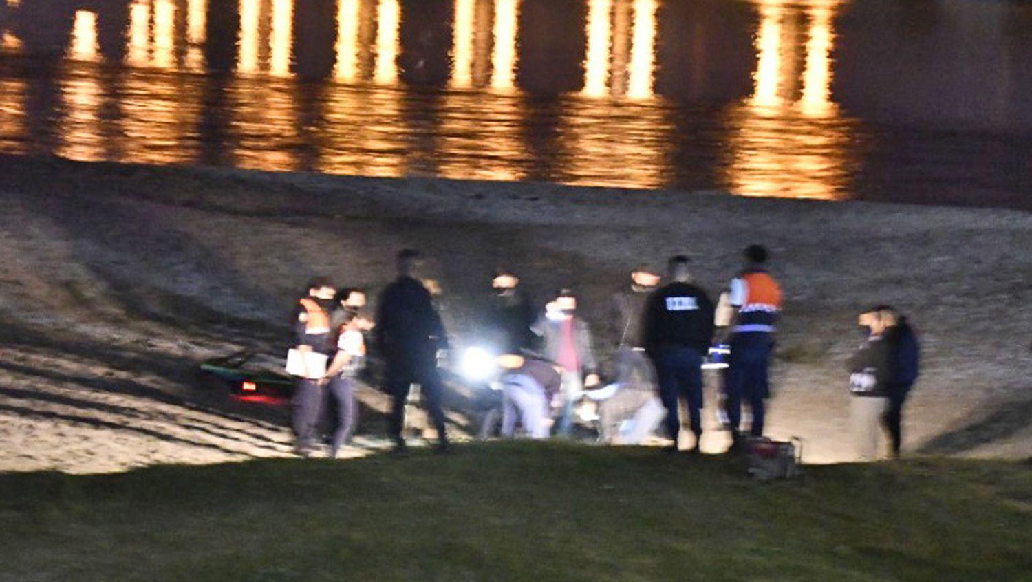 Estudiante de Ingenieriacutea murioacute mientras haciacutea acrobacias con su bici cerca del riacuteo