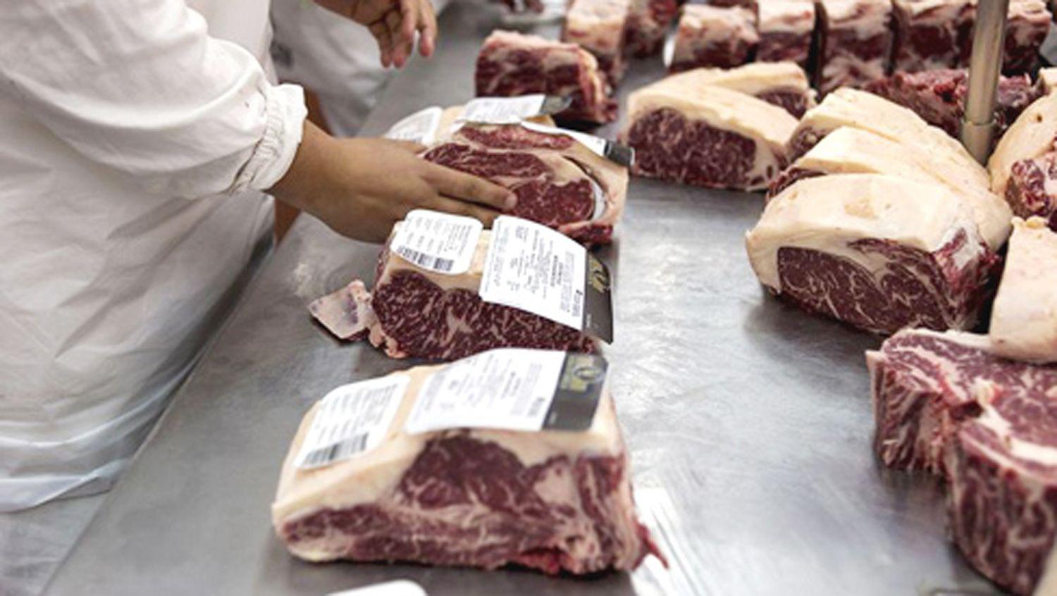 Cayeron 35-en-porciento-  las exportaciones de carne vacuna