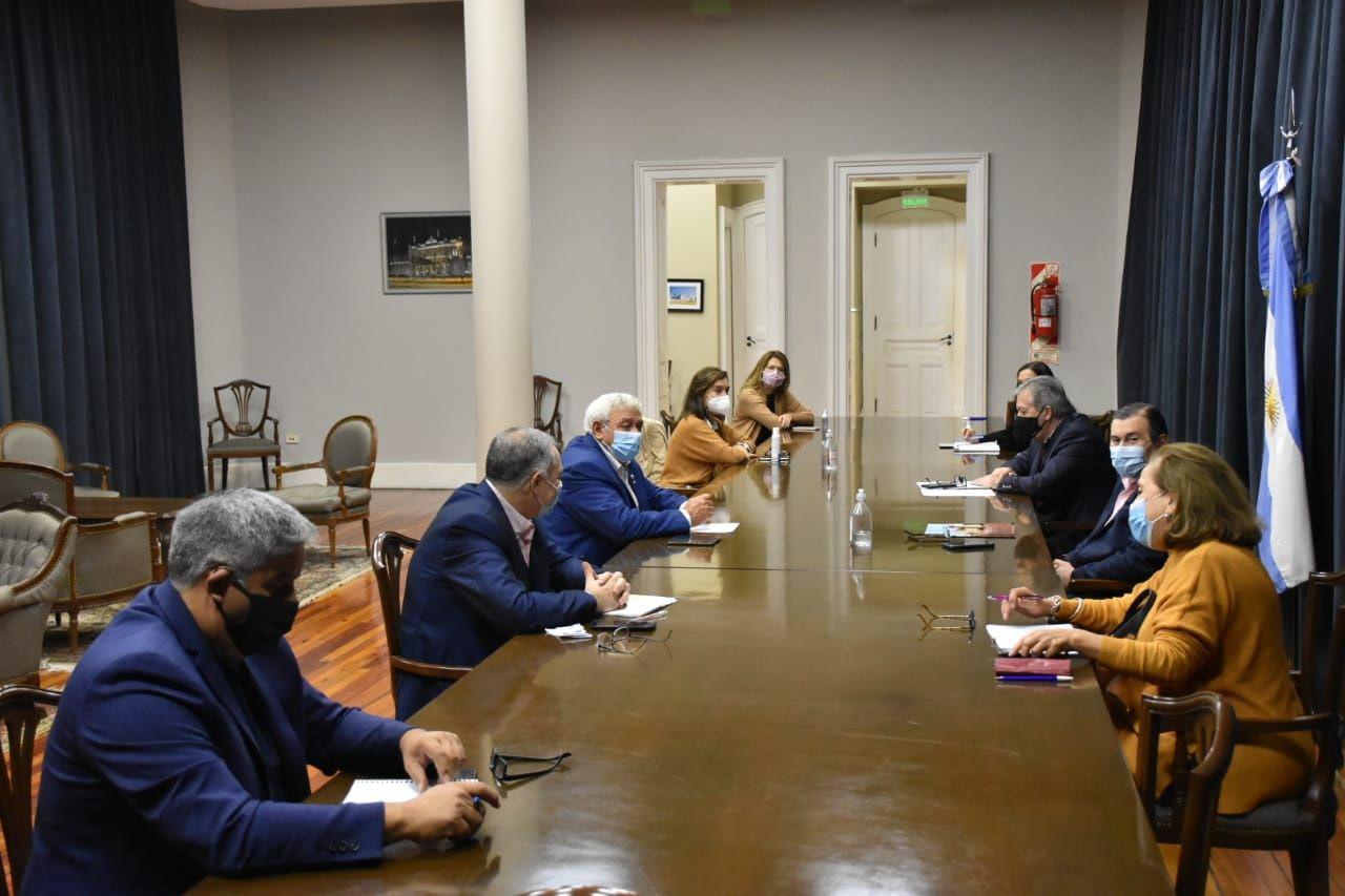 La ocupacioacuten de camas de Terapia Intensiva es del 90-en-porciento- en Santiago del Estero seguacuten el COE