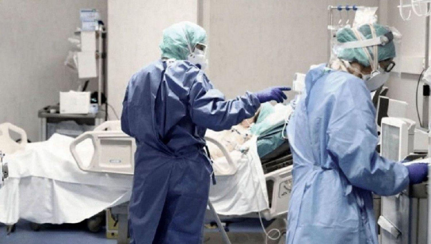 Santiago registroacute este jueves 13 nuevos fallecimientos por Covid y 437 casos maacutes