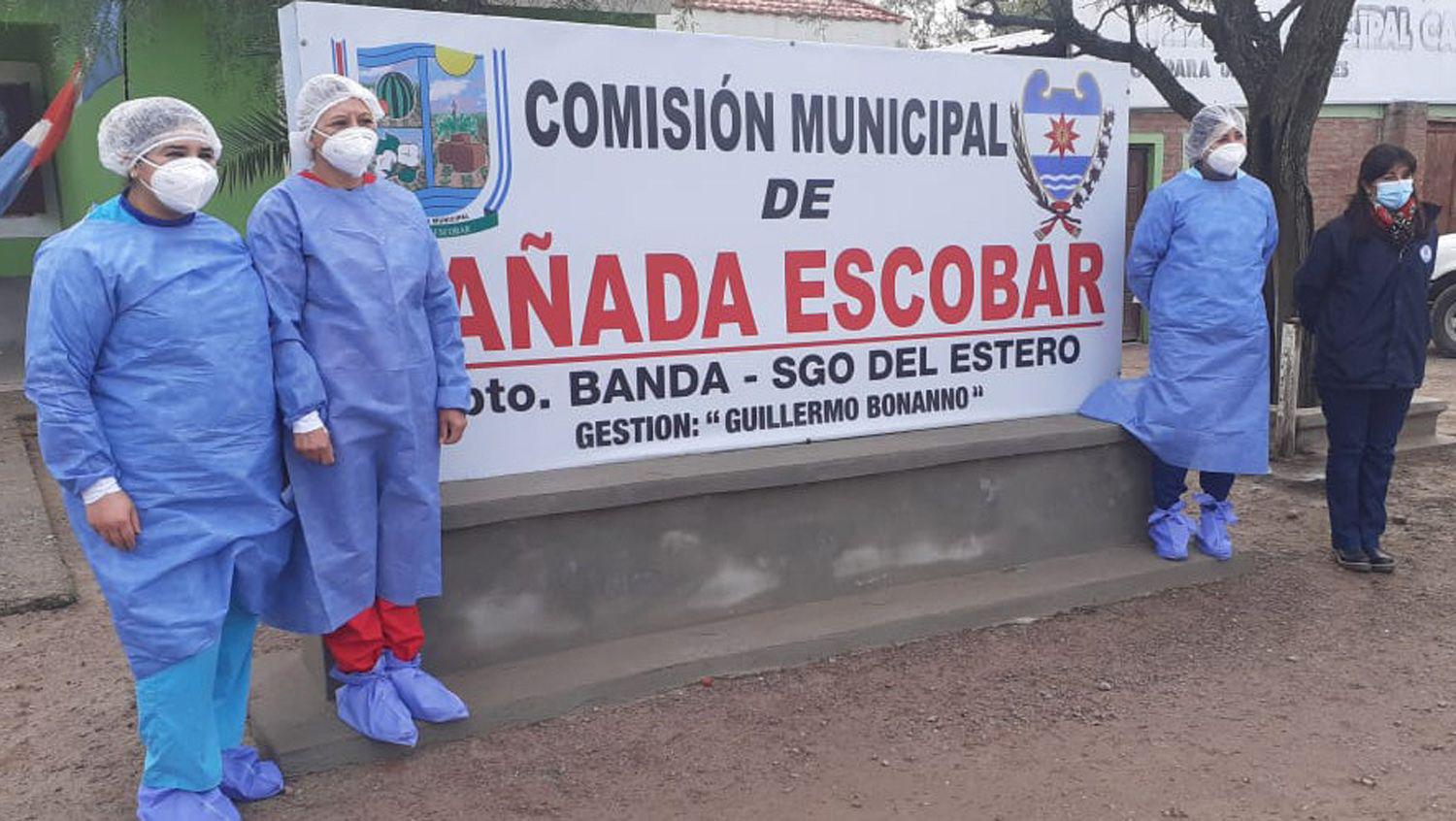 Se desarrolloacute una intensa jornada de vacunacioacuten contra el Covid-19 en la localidad de Cantildeada Escobar