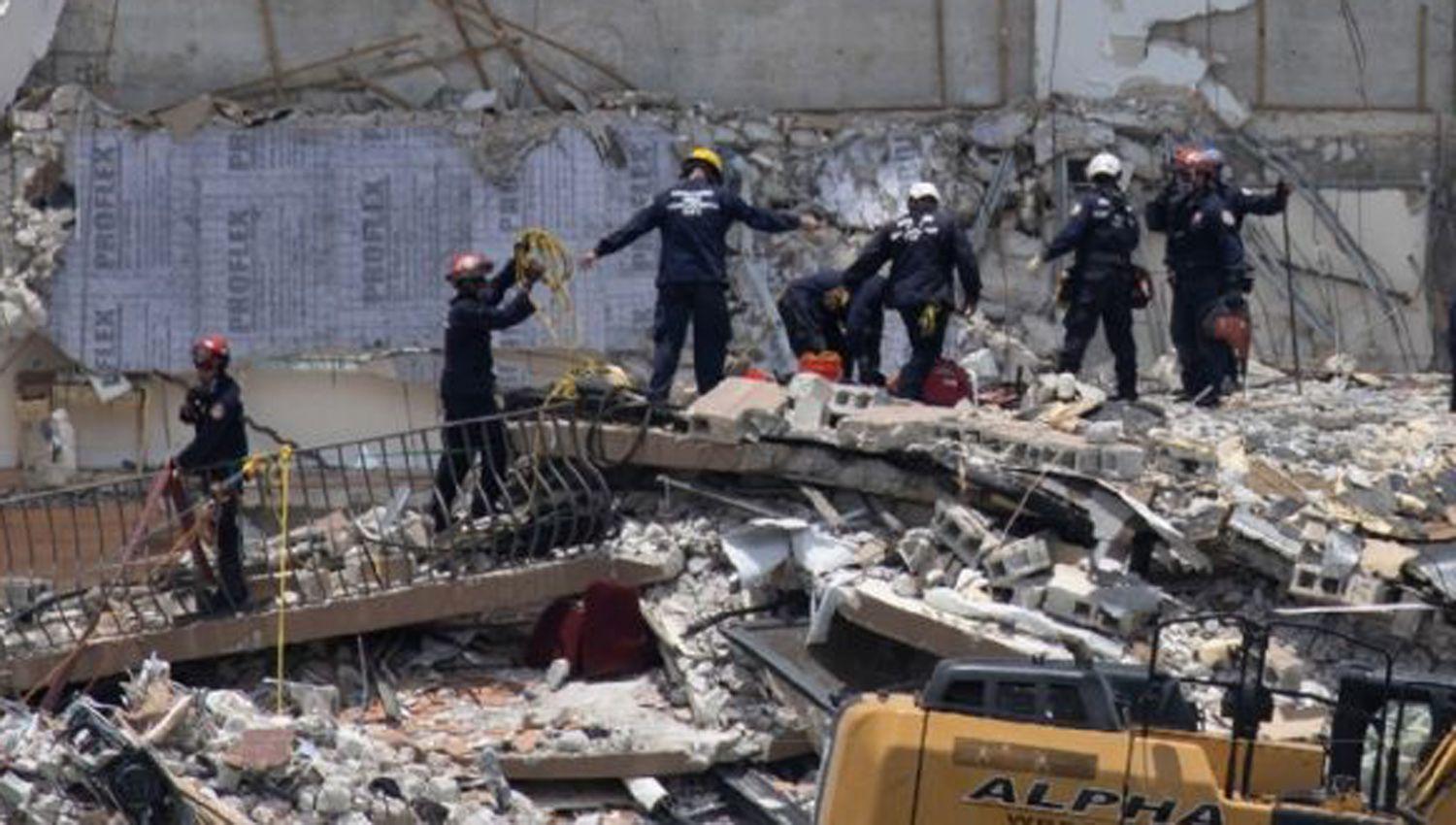 Encontraron el cuerpo de otra viacutectima y suman cinco los fallecidos por el derrumbe