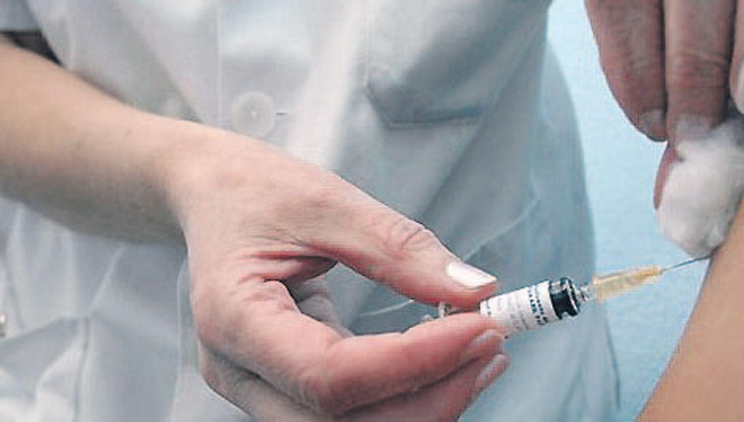 Hoy y mantildeana vacunaraacuten a personas de 30 a 39 antildeos en la ciudad de Beltraacuten