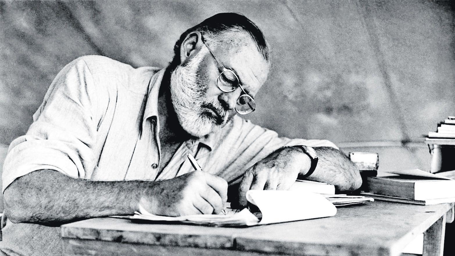 Ernest Hemingway a 60 antildeos de su muerte- la rebeldiacutea hasta el fin
