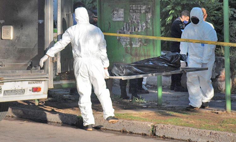 Sanatorio confunde entrega de dos cuerpos y familia  de Clodomira inhumoacute los restos de un vecino del Alberdi