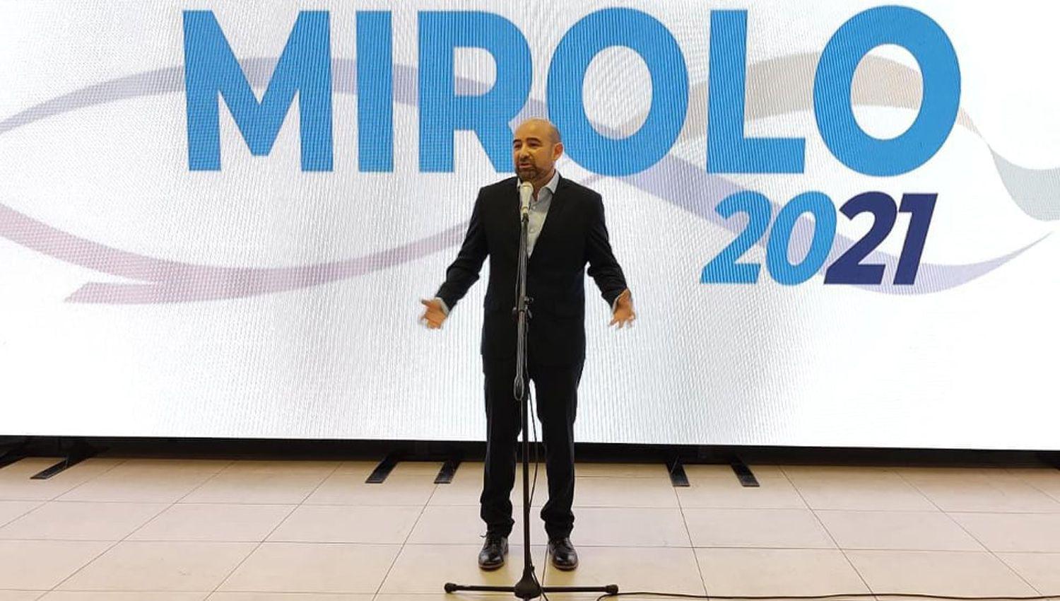 Mirolo lanzoacute su candidatura con propuestas y fuertes criacuteticas a Zamora