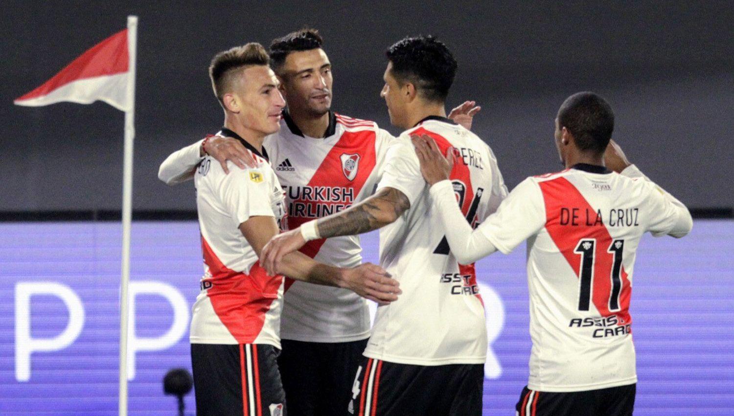 River se floreoacute y goleoacute a Unioacuten en el Monumntal
