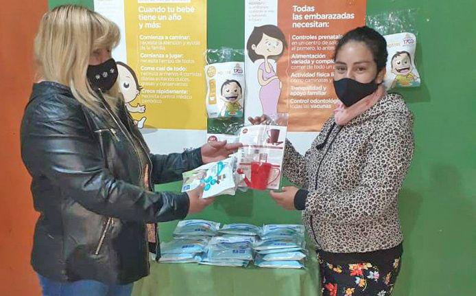 Nintildeos y madres recibieron asistencia nutricional en Cantildeada Escobar