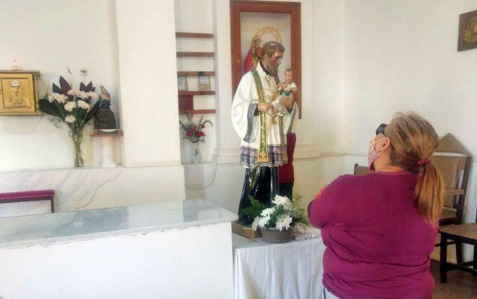 La comunidad santiaguentildea veneroacute a San Cayetano Patrono del Pan y del Trabajo en su diacutea