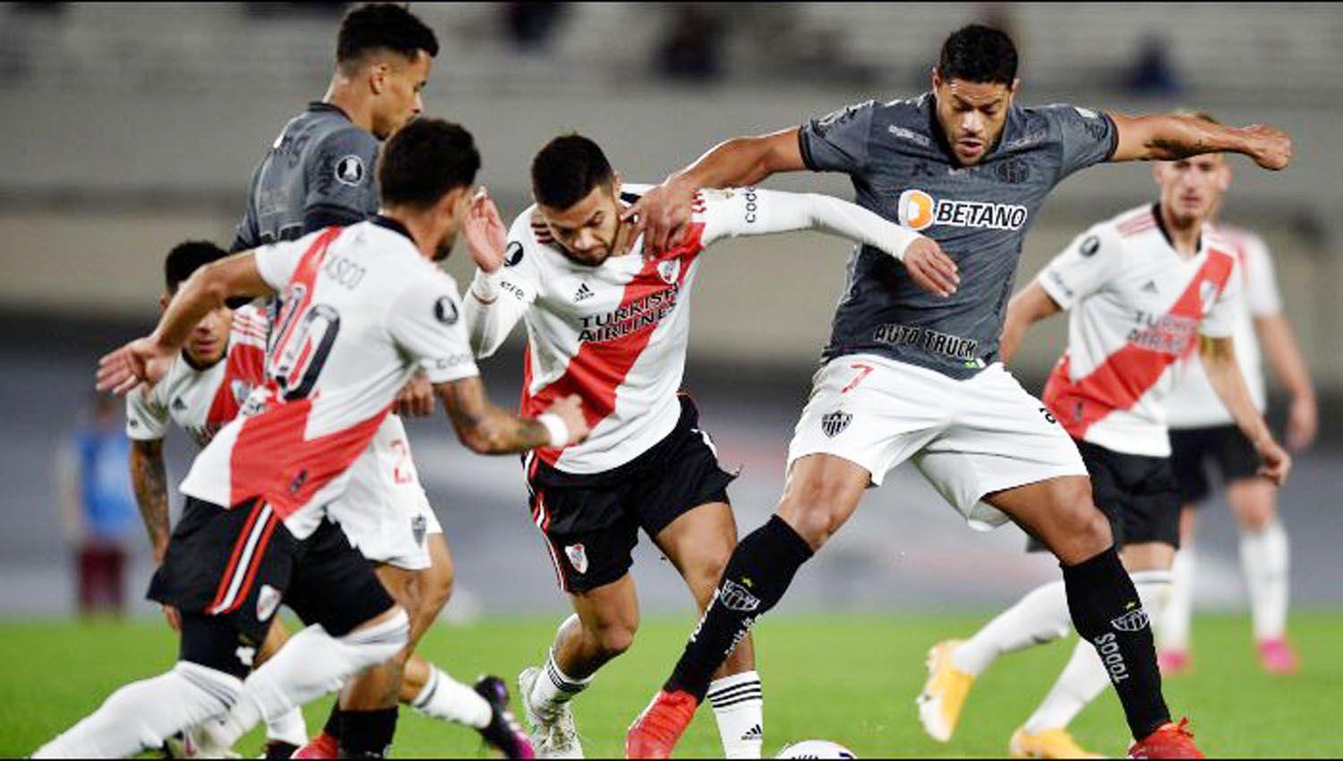 River cayoacute ante Atleacutetico Mineiro en la Copa Libertadores