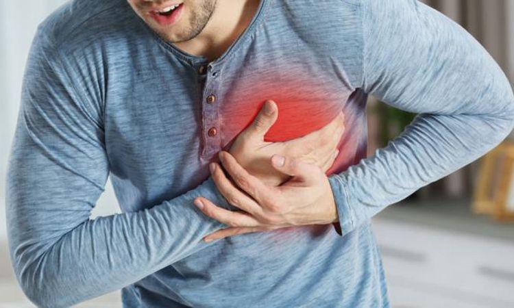 La hipertensioacuten arterial causa   100 muertes por diacutea en el paiacutes