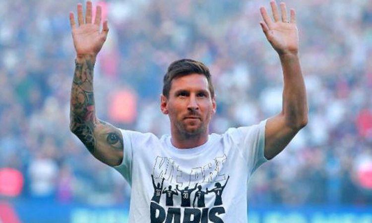 Messi fue presentado y las tribunas del Parque de los Priacutencipes estallaron