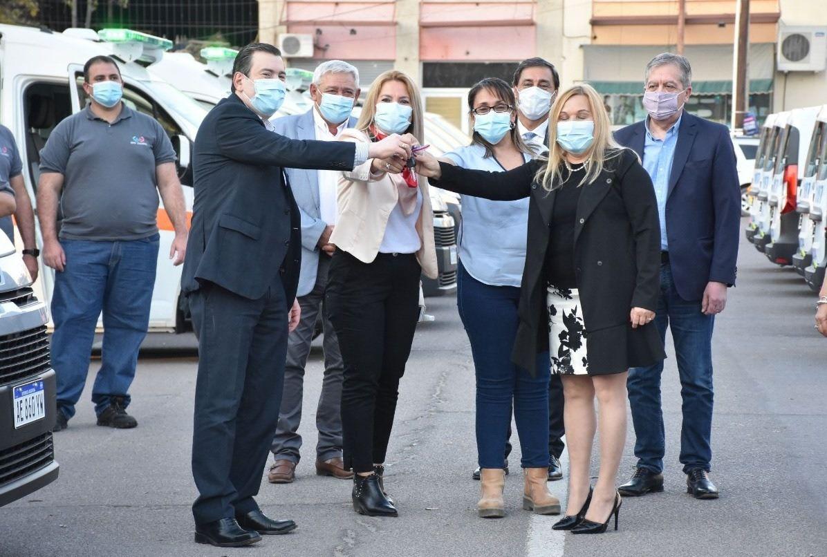 El gobierno de Santiago del Estero incorporoacute 45 nuevas ambulancias al Sistema de Salud