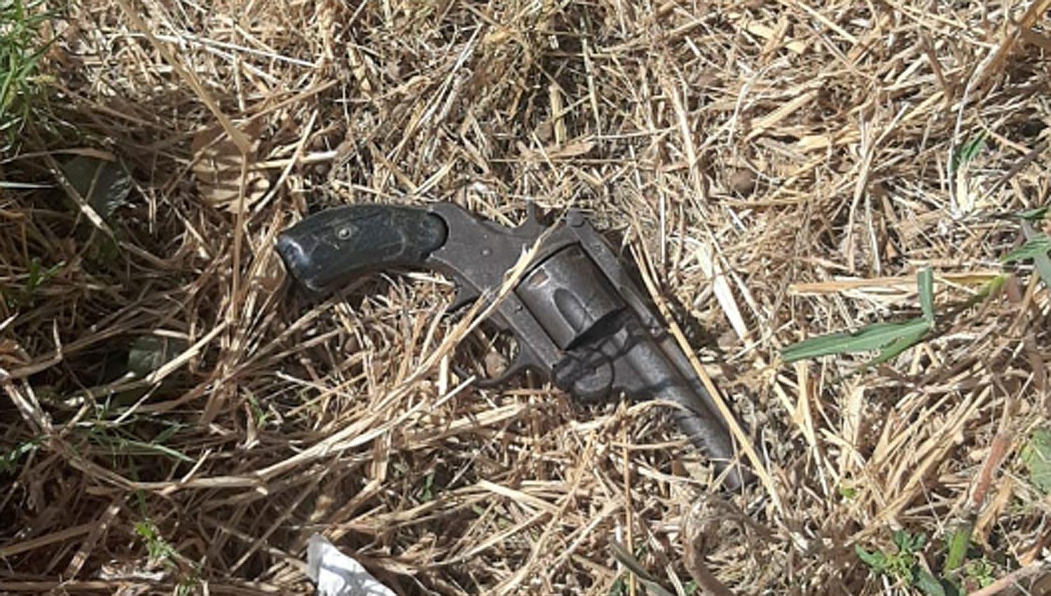 Barrio Jorge Newbery- menores deambulaban con armas de fuego en la cintura