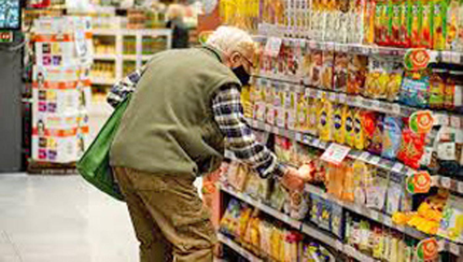 Bajo la presidencia de Fernaacutendez se crearon o subieron 18 impuestos