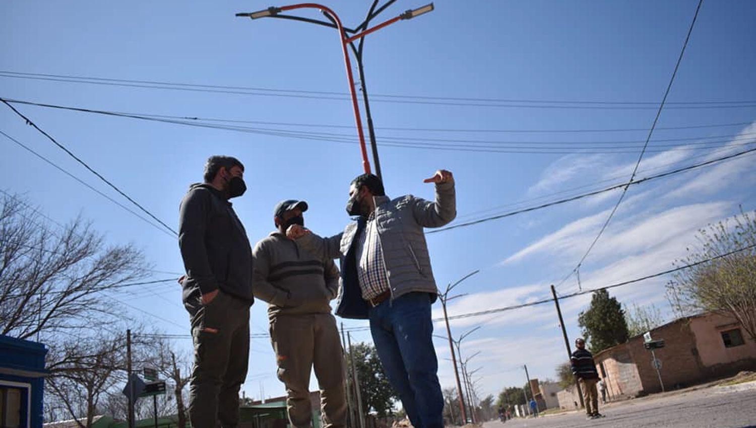 Friacuteas trabaja en la recuperacioacuten del acceso Senador Luis Salim