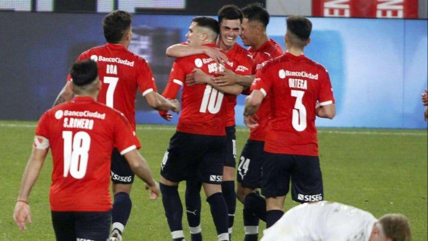 Independiente goleoacute a Coloacuten y volvioacute a ser liacuteder