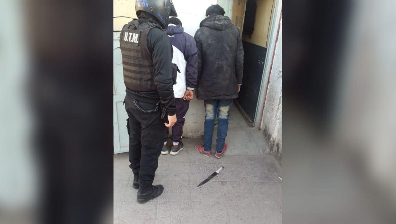 Policiacuteas atraparon a dos delincuentes que queriacutean asaltar a un repartidor de pan