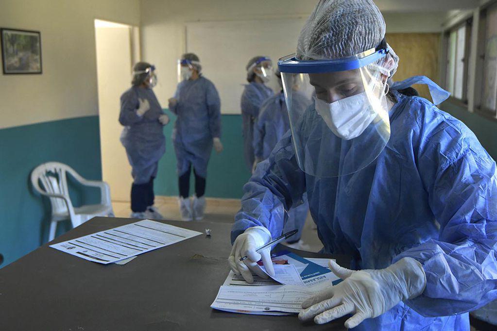 Coacuterdoba sumoacute tres nuevos casos de la variante Delta de coronavirus