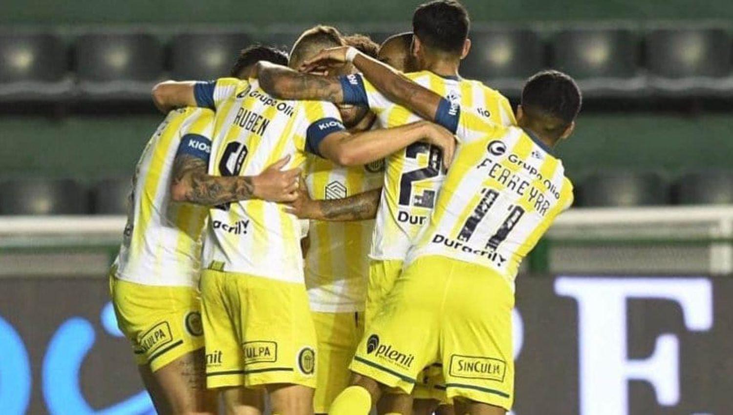 Rosario Central vencioacute a Banfield en el Florencio Sola
