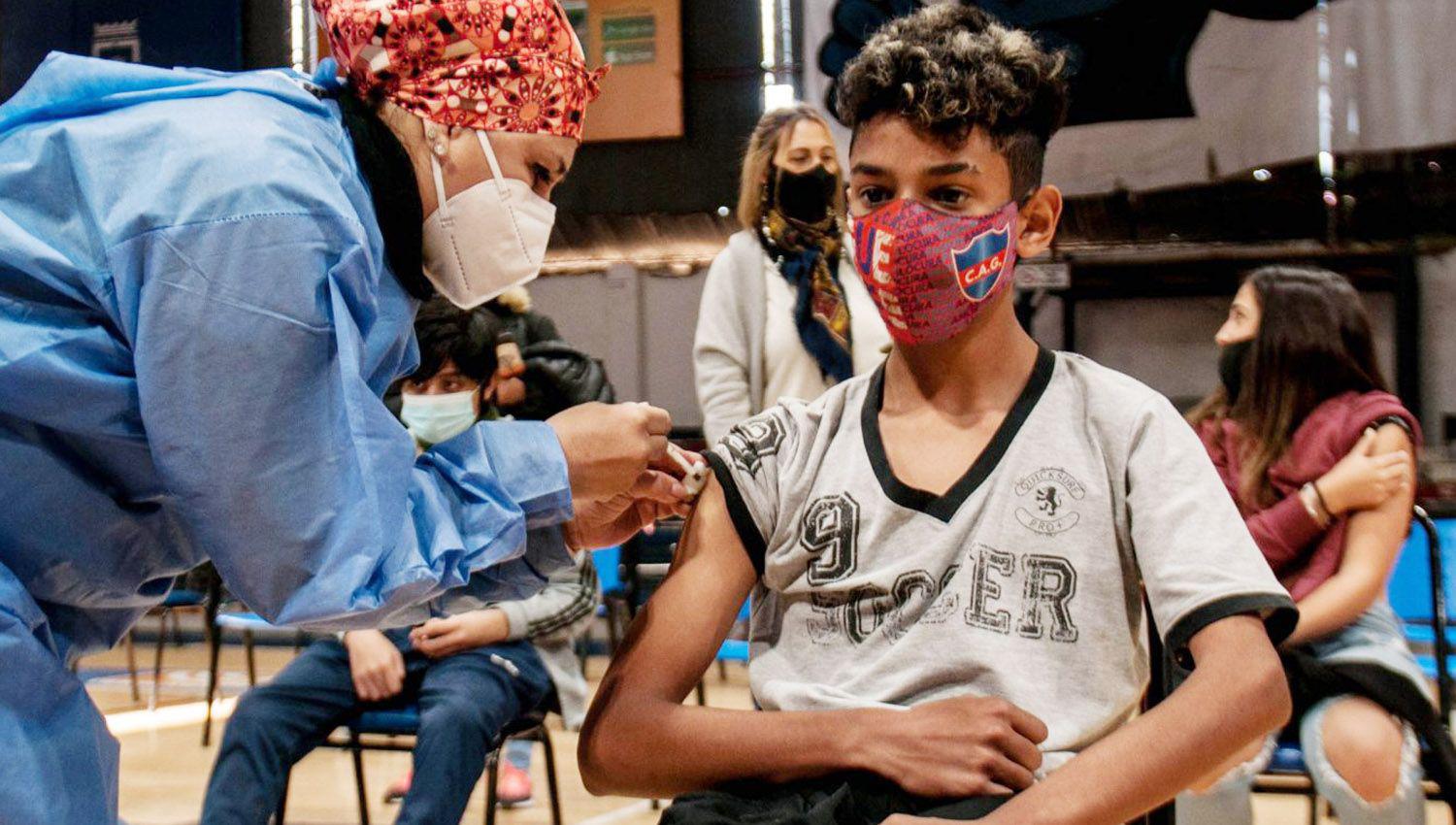 Anuncian cronograma de turnos programados para adolescentes de 12 a 17 antildeos