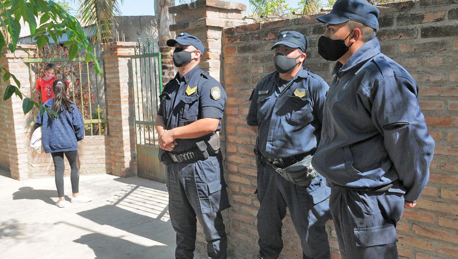Lorenzo habría recibido el disparo en la cocina Abundan testigos reticentes a la verdad